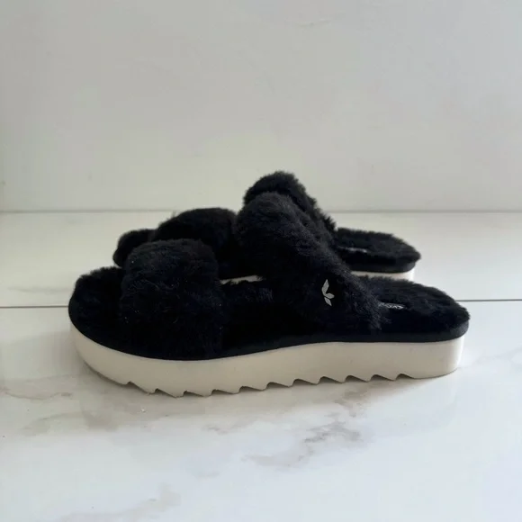 Koolaburra by UGG Furr-Ah Fuzzy Double Strap Slippers black - Picture 3 of 6